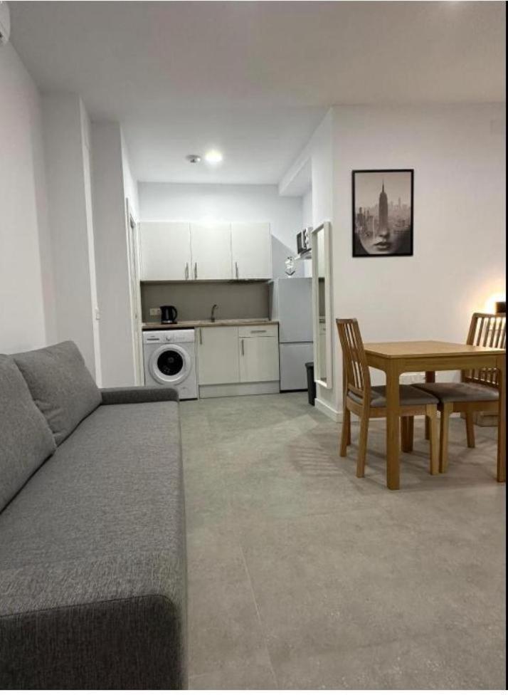 Apartament Estupendo Piso A 5 Min De La Estacion De Bus Y Tren Maria Zambrano Malaga Zewnętrze zdjęcie